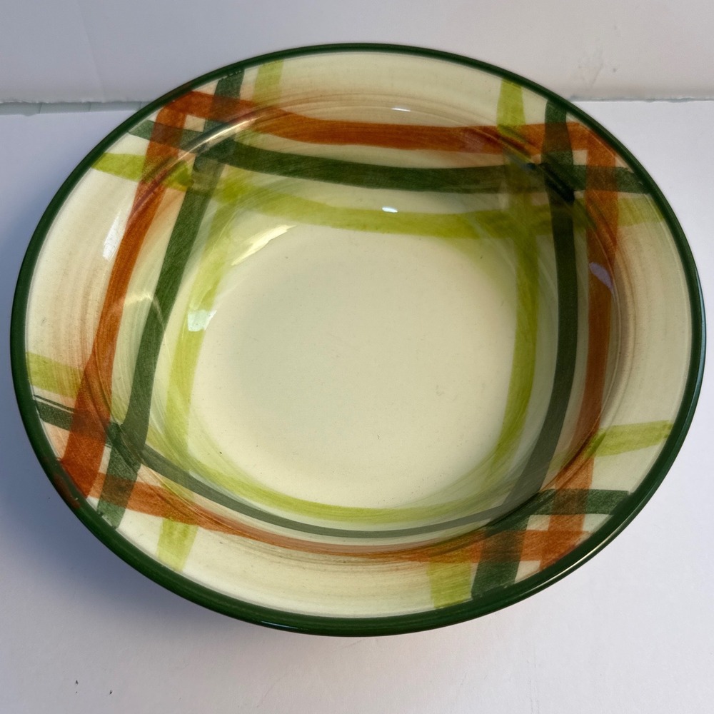 Vintage Tam O'Shanter Vernonware Metlox-Poppytrail Vernon rimmed soup bowl 8-1/4